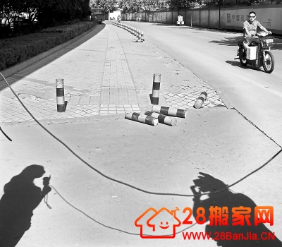 武汉的士司机与纳凉群众发生冲突 连撞8人逃逸_搬家新闻_武汉28搬