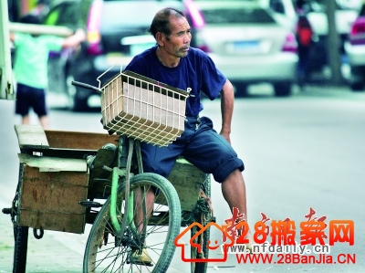 搬家工：干的力气活 吃的“青春饭”_搬家新闻_武汉28搬家网