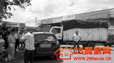 不续签也不搬迁 海口10商铺被断水断电十多天_搬家新闻_武汉28搬